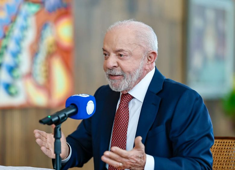 Lula cita inflação menor que Bolsonaro, mas diz que comida “está cara”